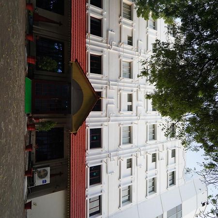 Hotel Palmyra Grand Inn Тирунелвели Экстерьер фото