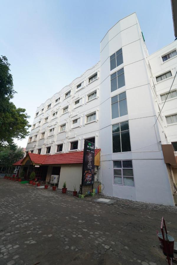 Hotel Palmyra Grand Inn Тирунелвели Экстерьер фото