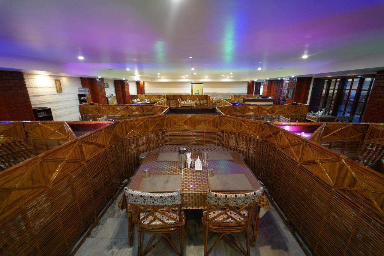 Hotel Palmyra Grand Inn Тирунелвели Экстерьер фото